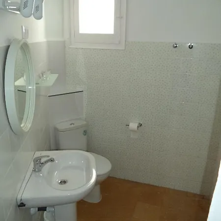 Hostal Cruz Konukevi *