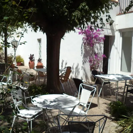 Konukevi Hostal Cruz