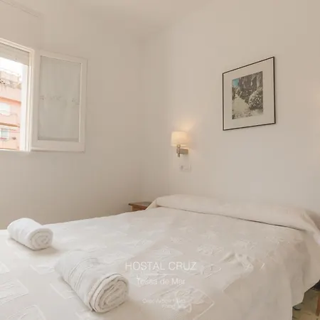 Hostal Cruz Konukevi Tossa de Mar