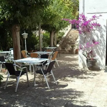 Cruz トッサ・デ・マール